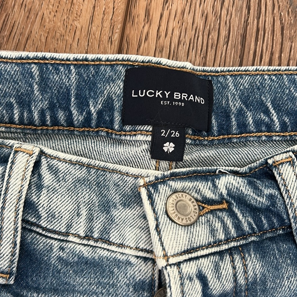 Lucky Brand Mom high Rise Women's short Denim Shorts - Blue‎ size 2/26 - Picture 3 of 9